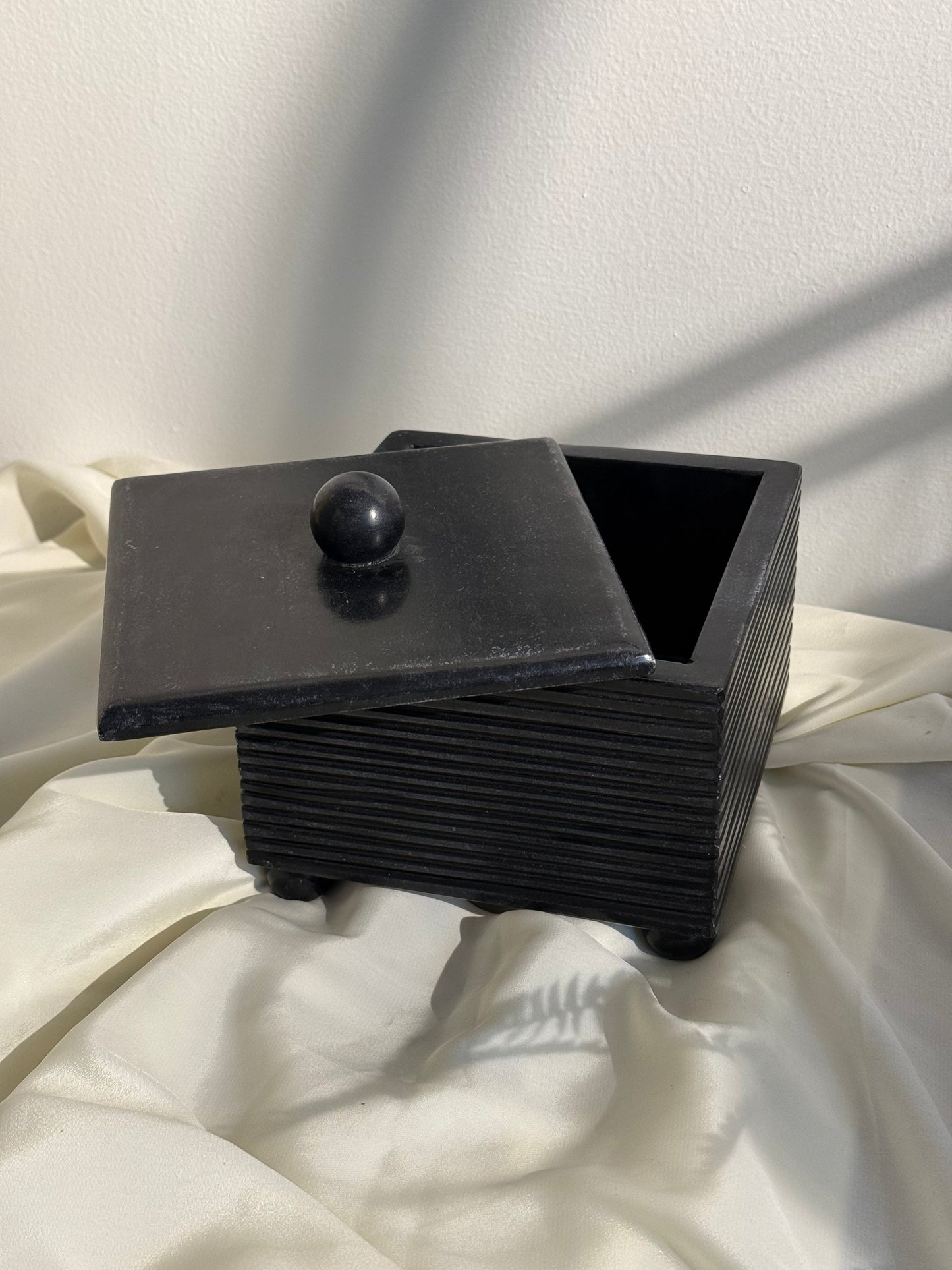 Stripes Box - Black