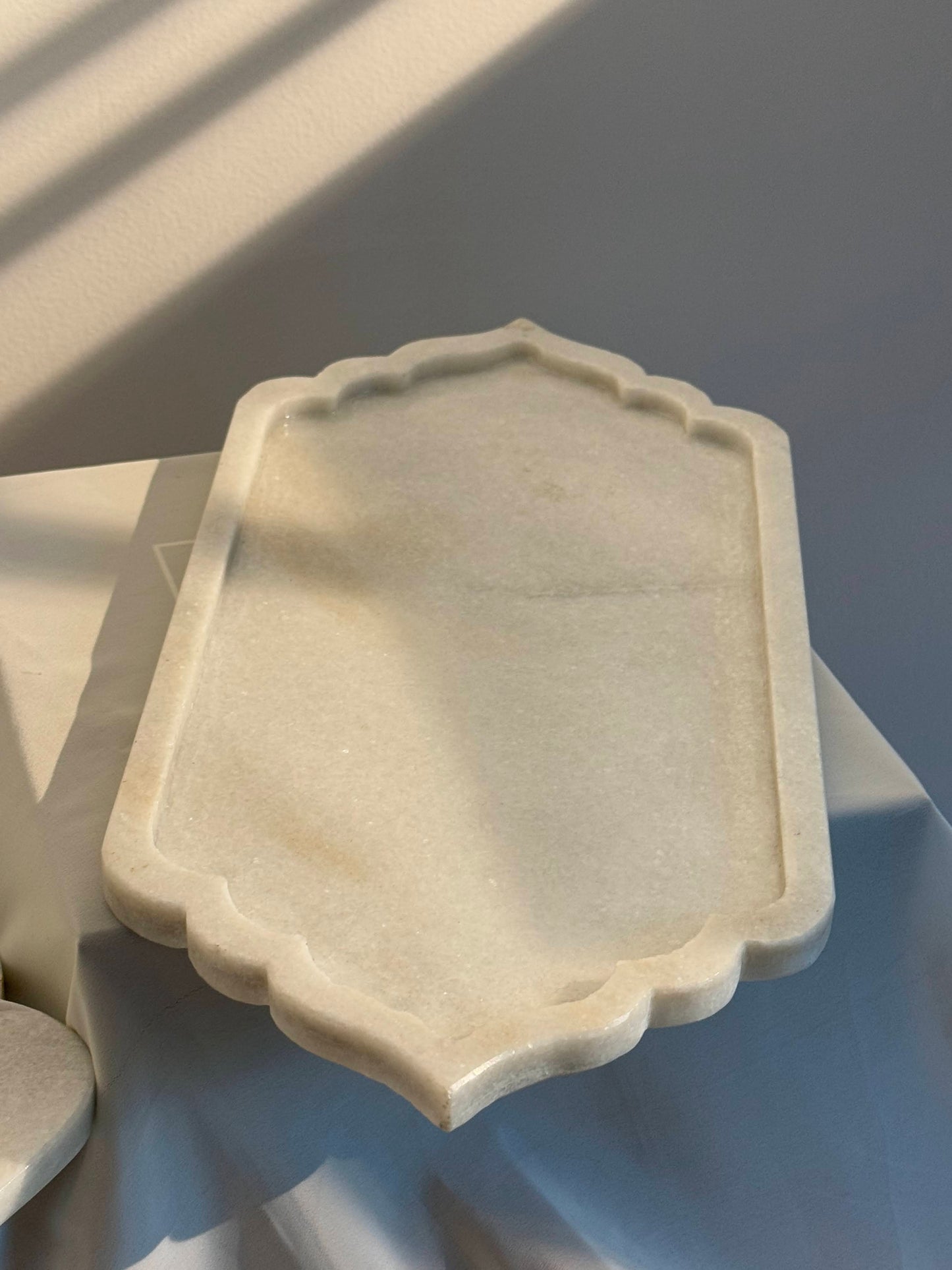Merab Tray