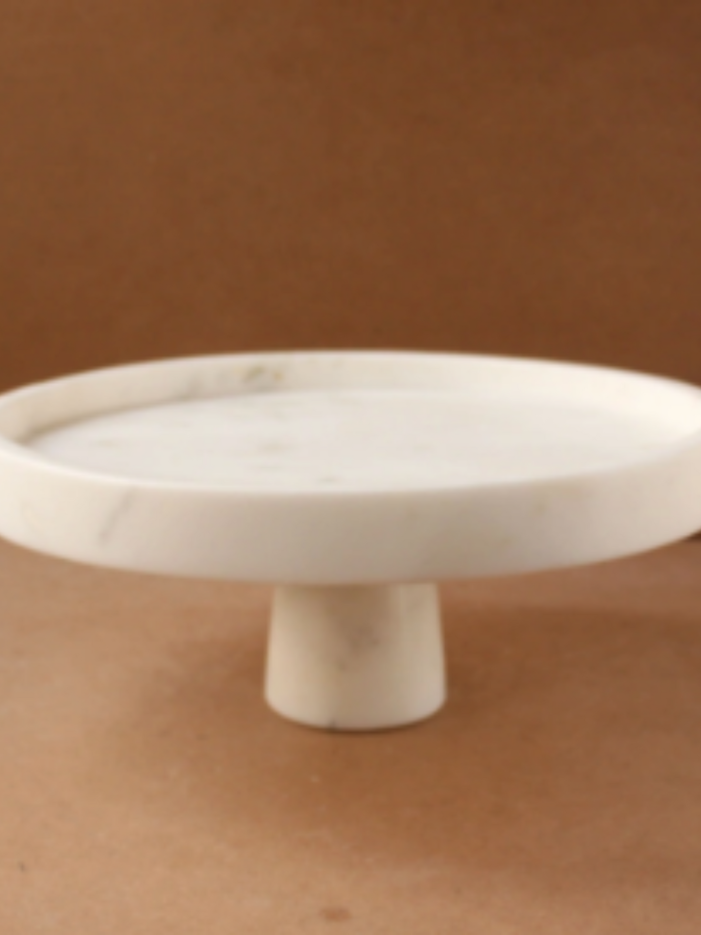 Deep Circle Stand